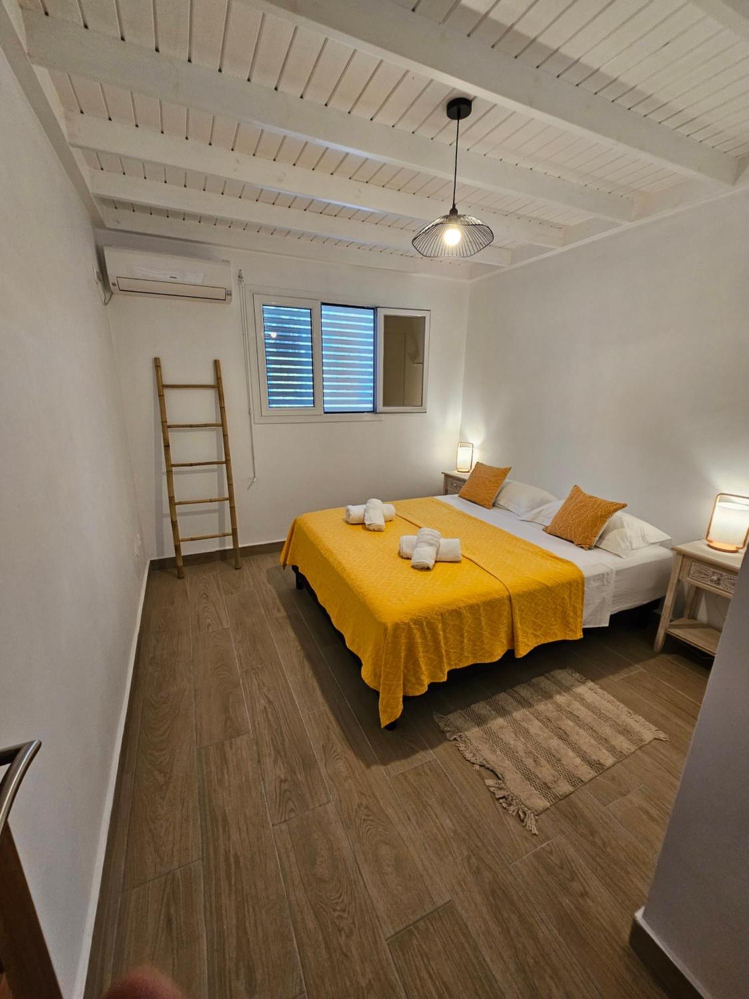 Villa Celyote - Haut De Villa, Vue Mer, A 150M De La Plage Anse Figuier Terre-De-Haut Exterior foto